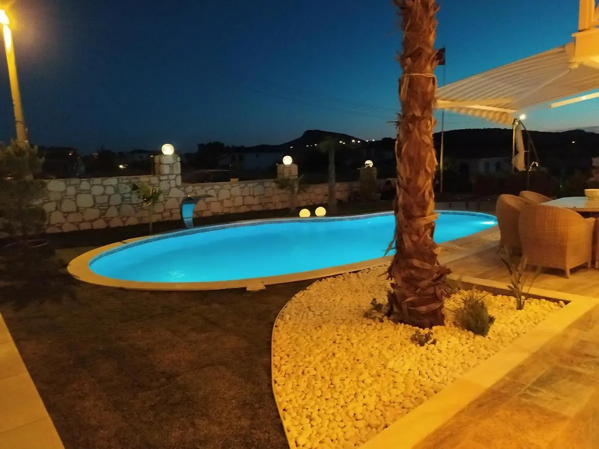 Villa Ladybug Unique Design Of Your Dreams Foça Türkei