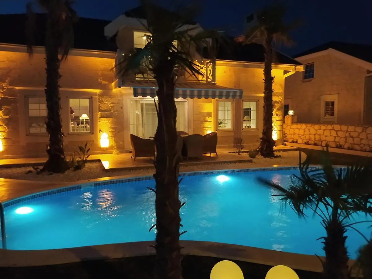 Villa Ladybug Unique Design Of Your Dreams Foça Türkei
